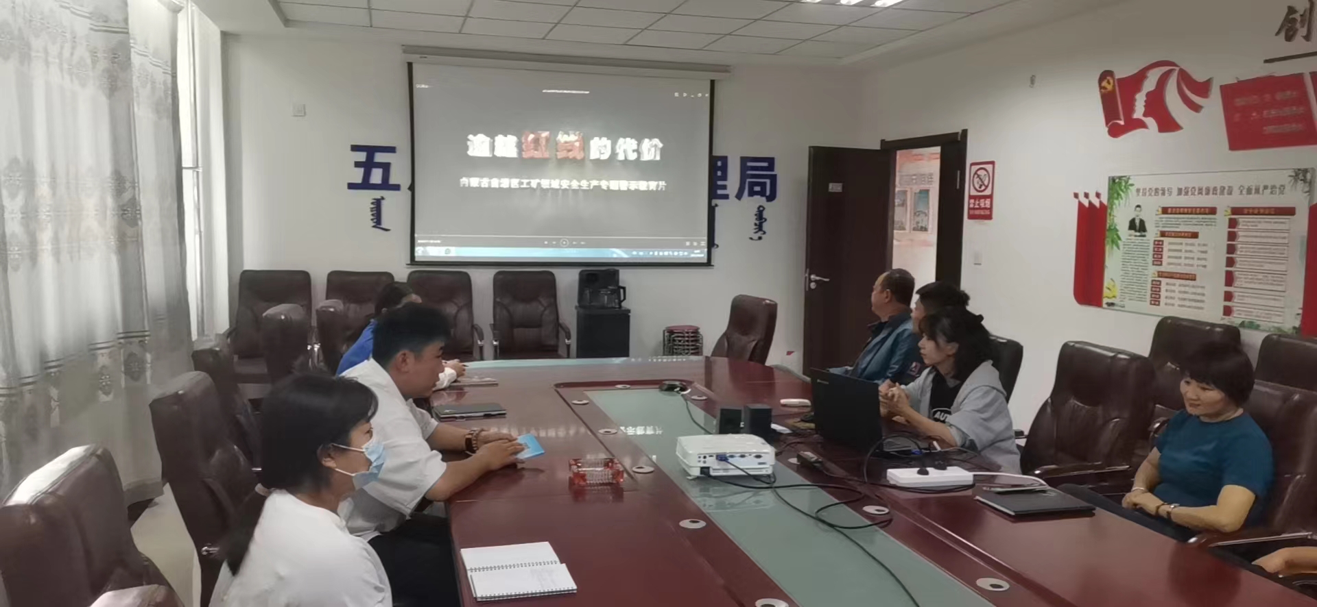 1663119582601044795.jpg 721006060cf47e53e81ea39a4ff56d1.jpg