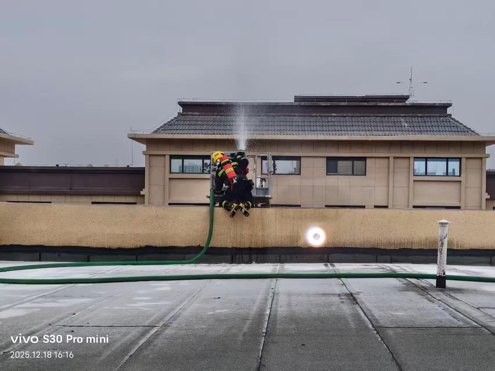 1766130898576085530.jpg 2.jpg