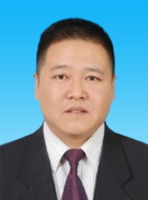 李震